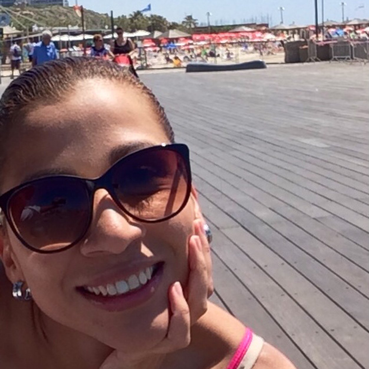 AVillanuevaz's profile picture. Mexicana de nacimiento y de ❤️. Practicante de yoga y Fitoterapia, también vegana y fan de GoT!