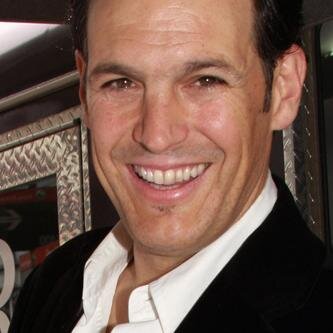 NachoGadanoURU's profile picture. Nacho me sigue y me respondió.