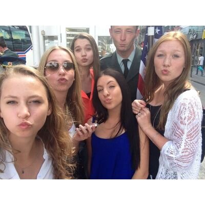 anooukl's profile picture. instagram: anoukluyken            ♡