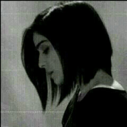 :لا تجعلوا الأغاني إهداء لأحد ..

فالذي يحب شخصا لا يهديه ذنوُباً ..