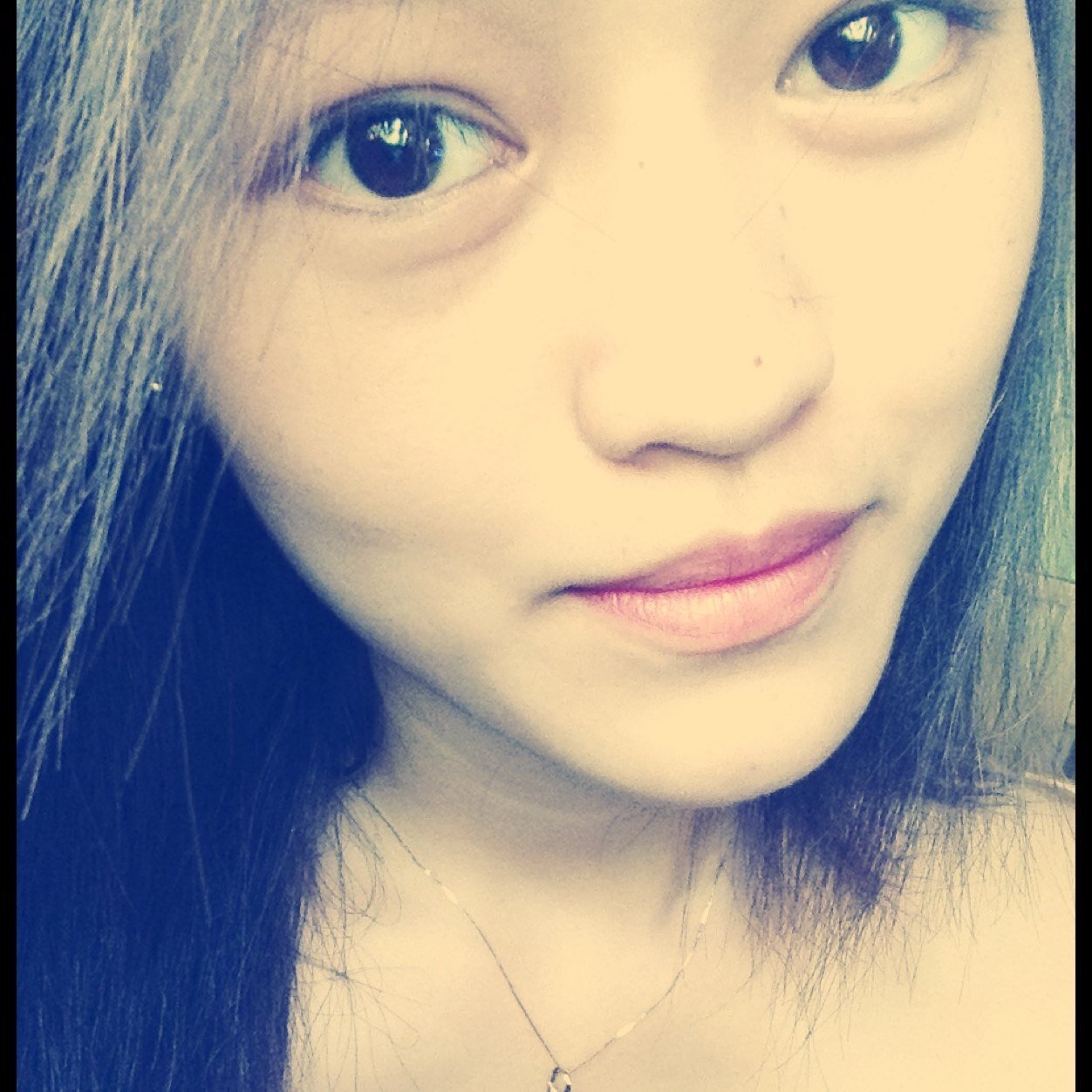 18 | BOSSY | Status: Single Heart: Taken | IG : Honeytoni1801 | KATHNiEL FAN | FOLLOW ME