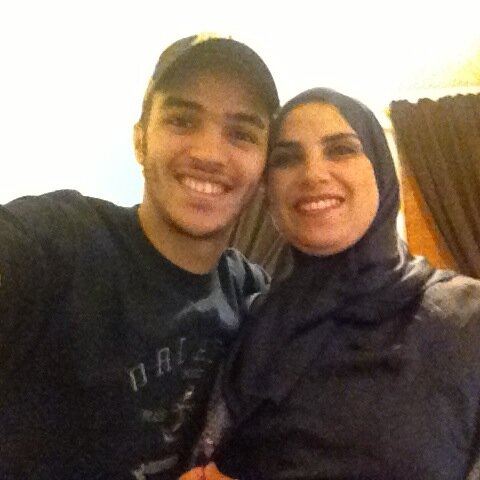 ch3aybarca's profile picture. 