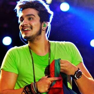 Somos um fã clube do cantor @LuanSantana. Aqui você ficará informado de todas as novidades em sua carreira, além de vídeos, fotos, agenda de shows e muito mais!