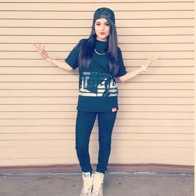 I Love A Mexican Gir Called Becky, She is my  Idol [Becky G followed me on December 20 at 1:54 pm :) ❤