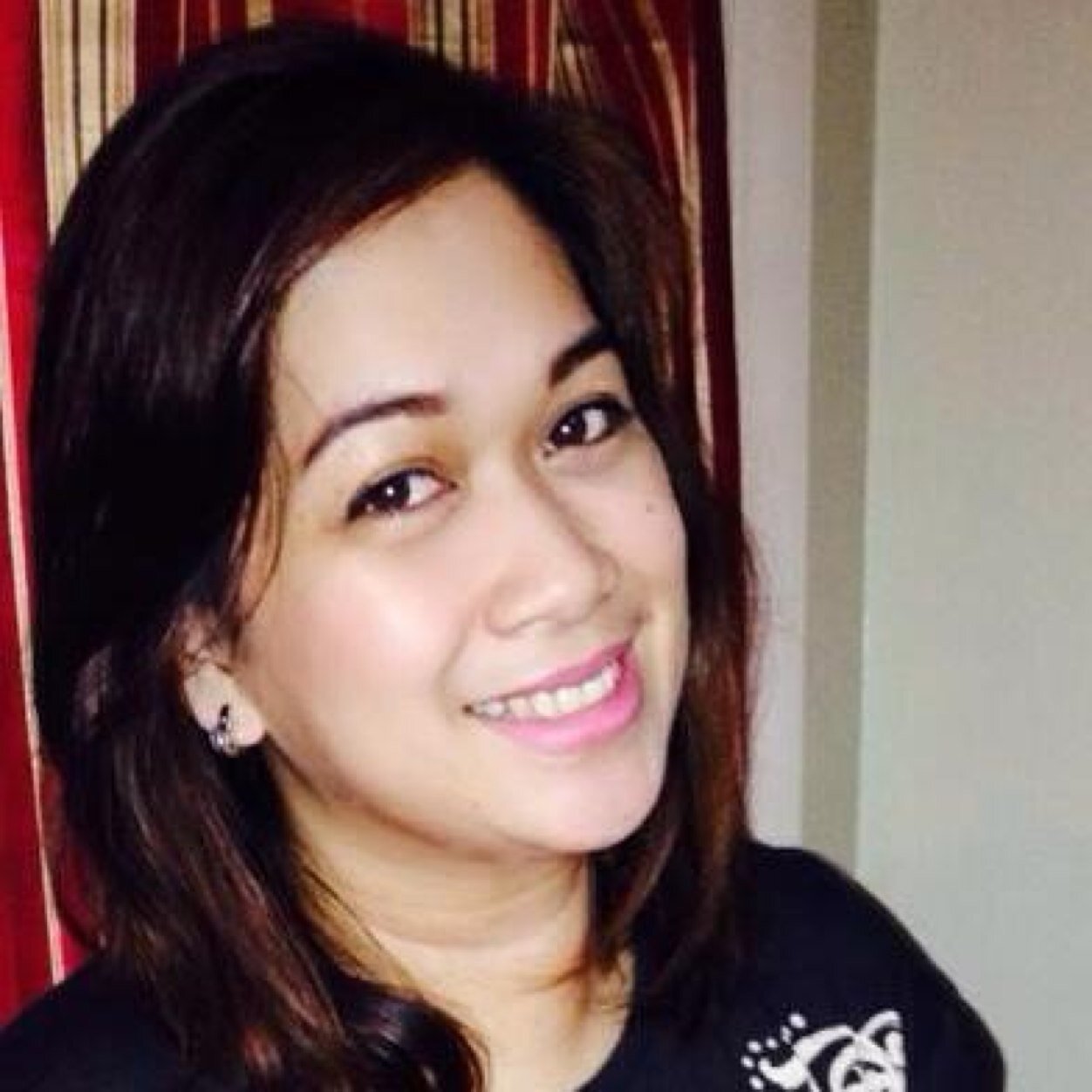 IaFarah's profile picture. 