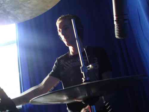 leehapps's profile picture. Im a Drummer... I hit things!