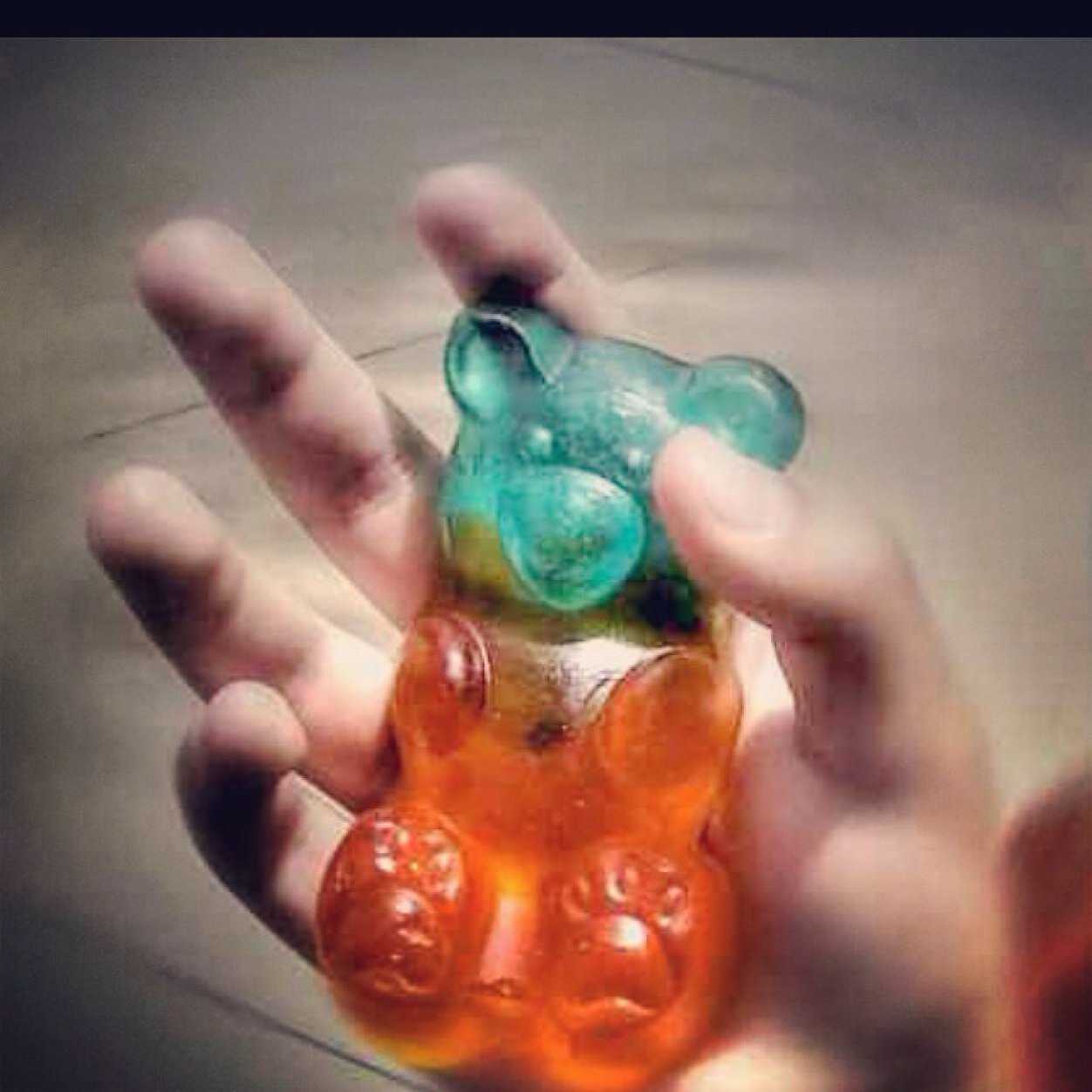 qv20reids's profile picture. I can be artsy and I need starbucks but other than that this is also my instagram @ jasminetrys123