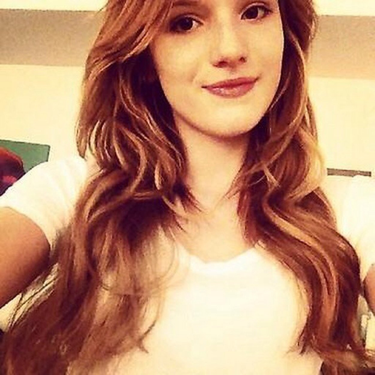 Bella_inutil_'s profile picture. B|T