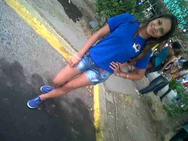 Feliz con mi amr :*