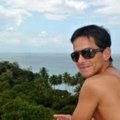 Romantico andando, en busca de una Julieta.
Contador de los buenos.