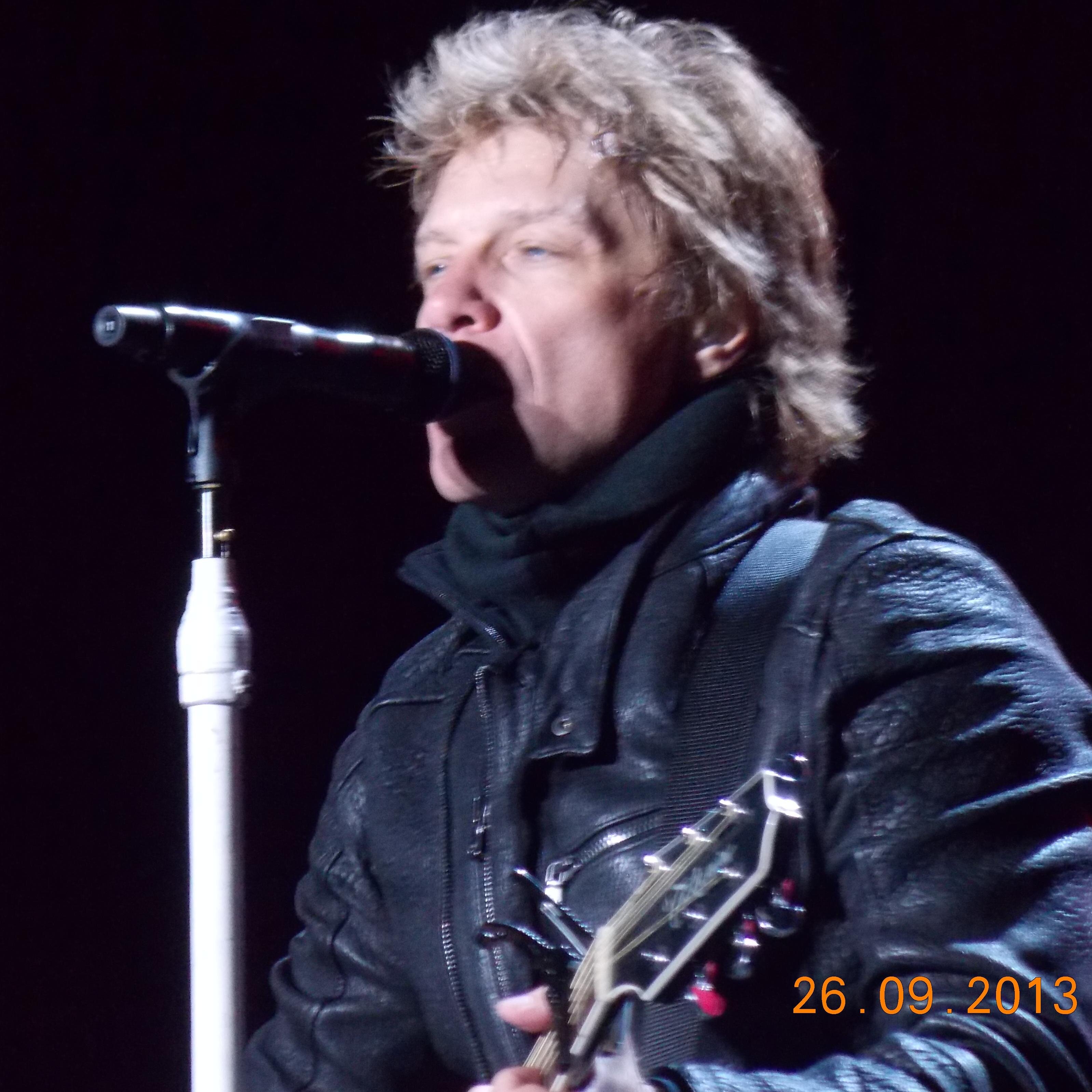 Amante de la Música y de la Matemática. Fanática de Bon Jovi. Tengo una hermosa familia.