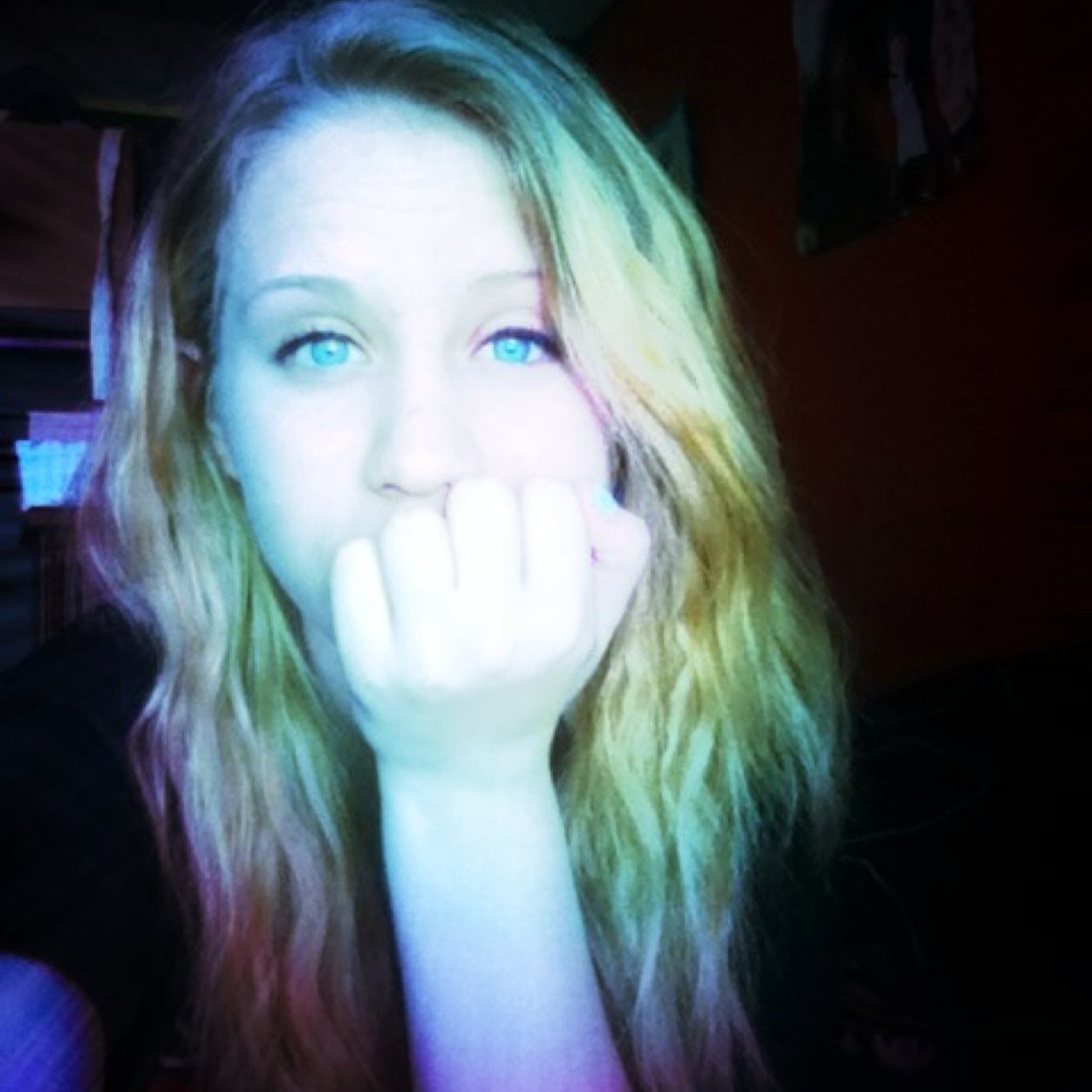 breathgoodvibes's profile picture. im 13 years old, im a photographer, and im a tipical teenager. i love Cage The Elephant and Wiz Khalifa theyre the greatest musicians ever! •taken•