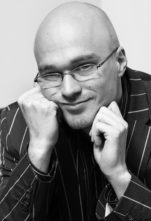 peterfoldesi's profile picture. flutist