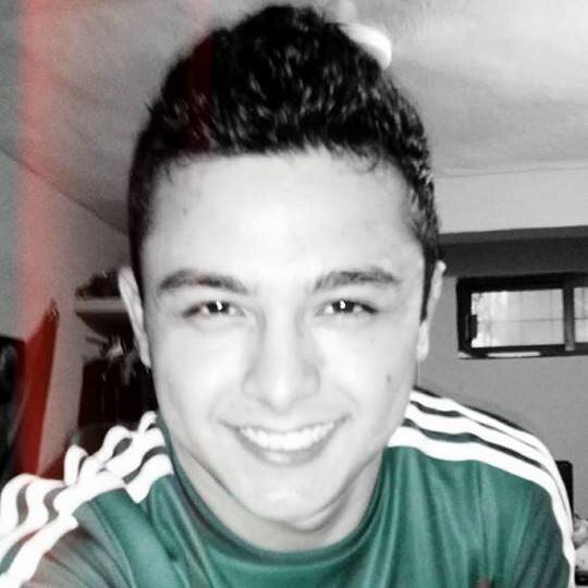 amo el futbol, amo las ligas, amo los mundiales y todoo, mi equipo favorito MEXICO