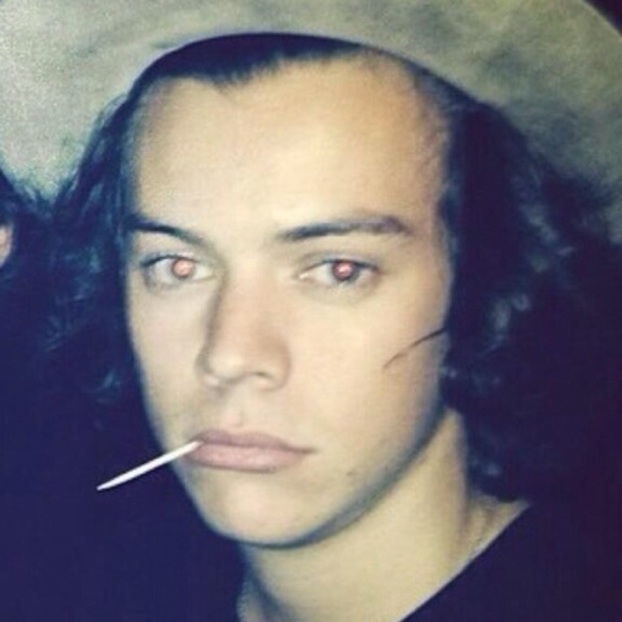 follow @kiirstenstyles ask for a follow back :)