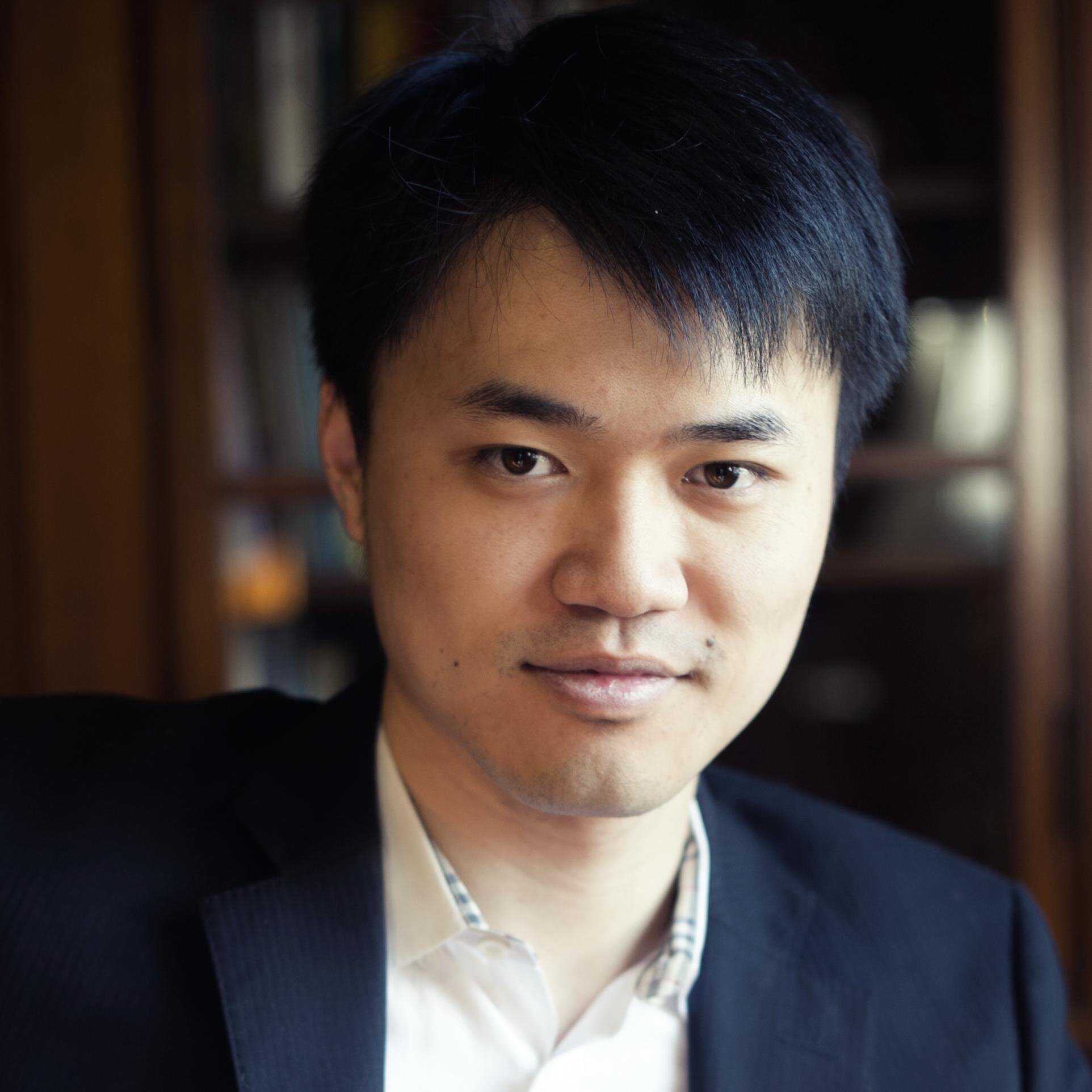 PKU Yper 02/Yale PhD in Natural Science/Poet/ Photographer