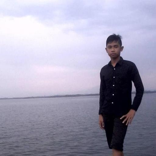 adit_tebe's profile picture. 