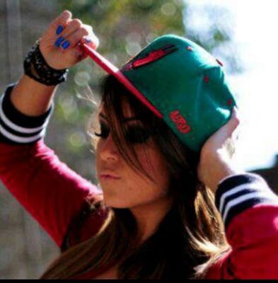 ‏‏‏-مزهريـــﮧﮪ تغرد-  London ~