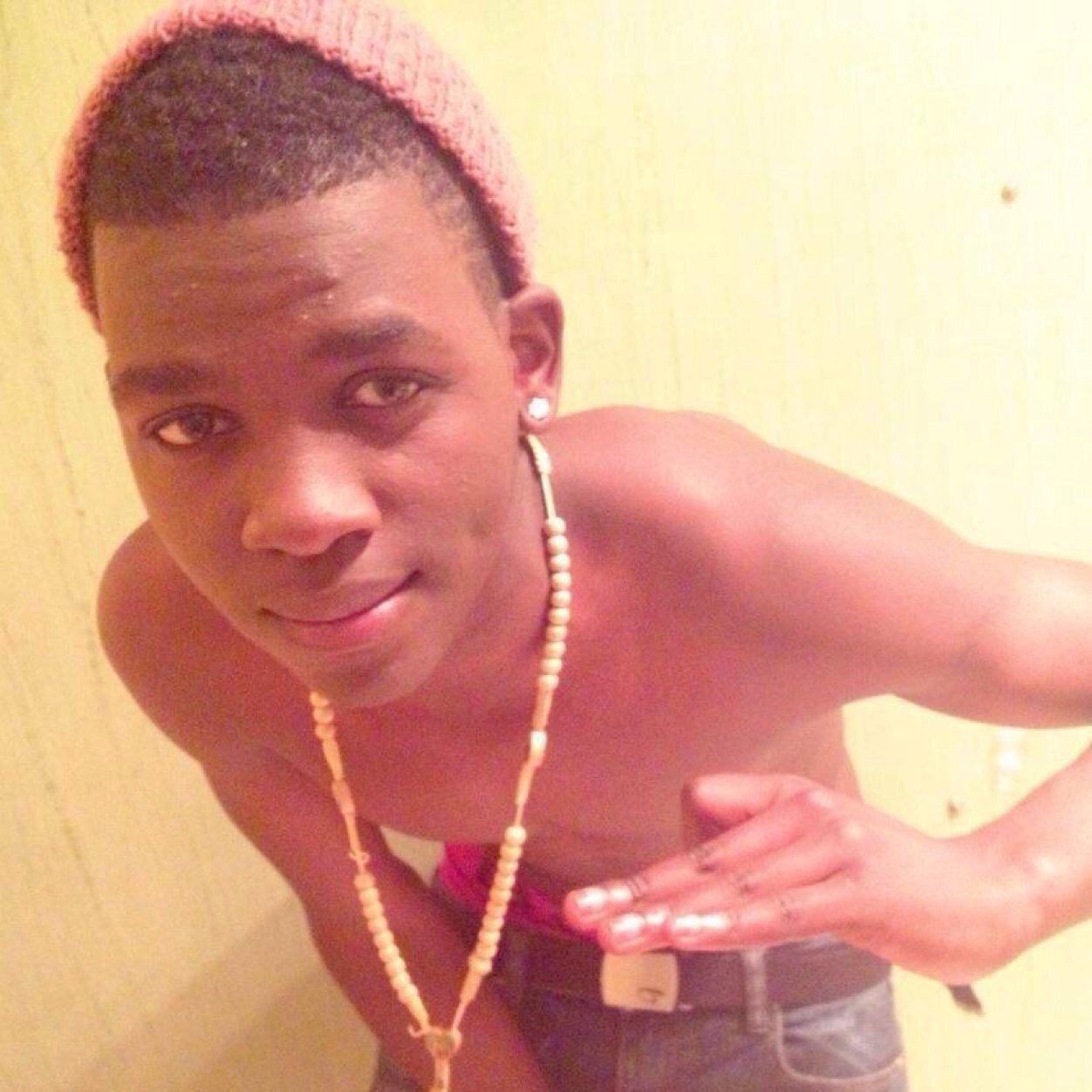 Follow me i will follow back