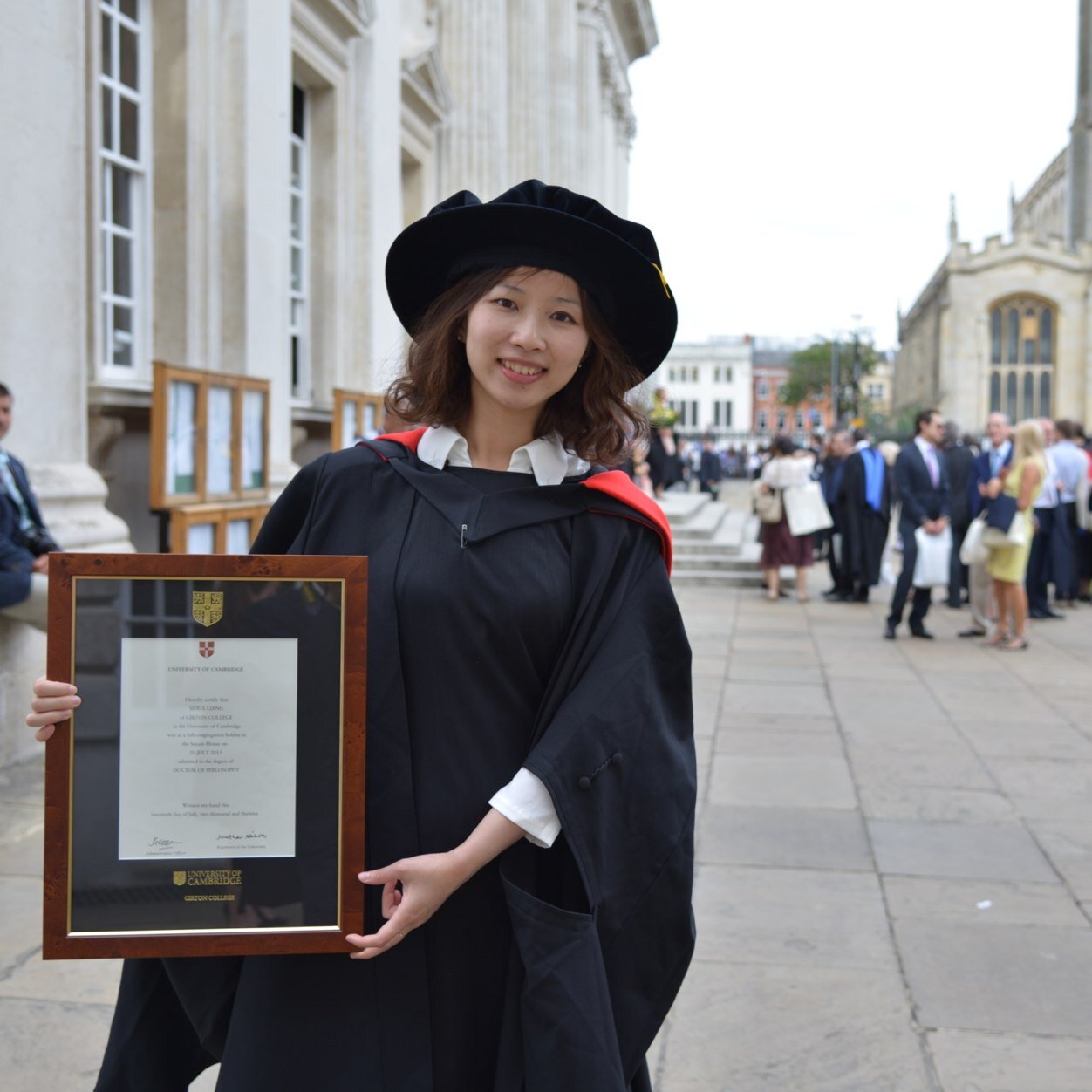 Cantonese; MPhil, PhD, University of Cambridge, Postdoc@Sun Yat-sen University; Language Attitudes and Identities in Multilingual China (book forthcoming)