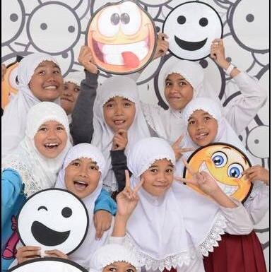 chaimimut's profile picture. 