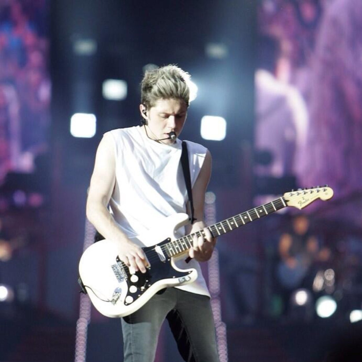 FOLLOW @thuglifeziall I FOLLOW FAN ACCOUNTS BACK