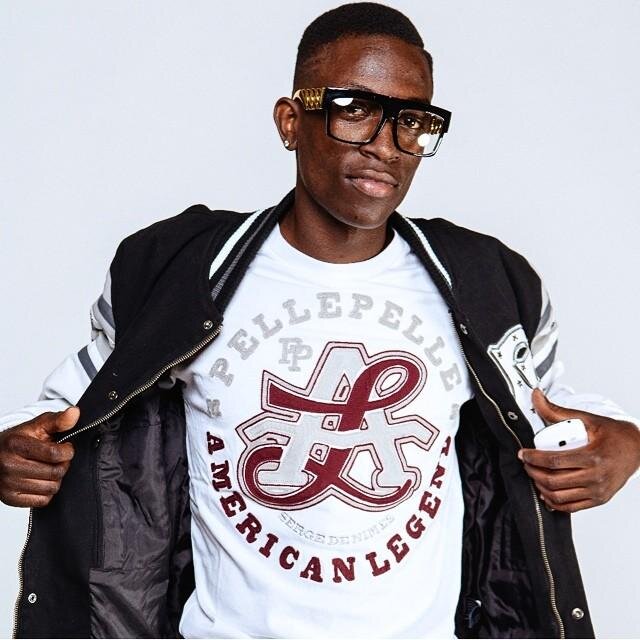 Internet Dance Sensation Age:25 Ht:6'0 Rapper Singer Dancer. Host of Dance N Out  & New MC Hammer 2018 for booking info @ detrotheking@gmail.com