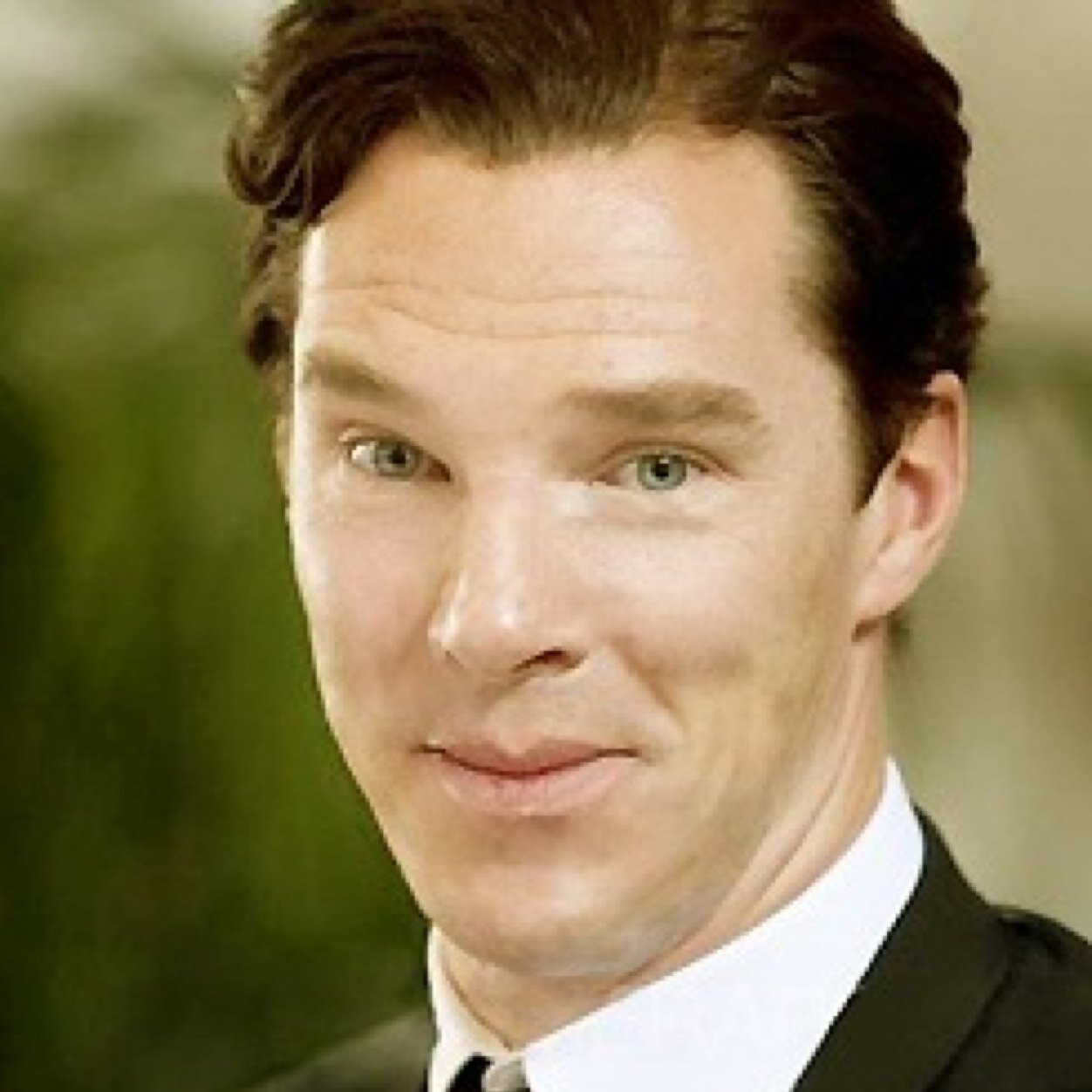 GO FOLLOW- @sherlholmes221b
