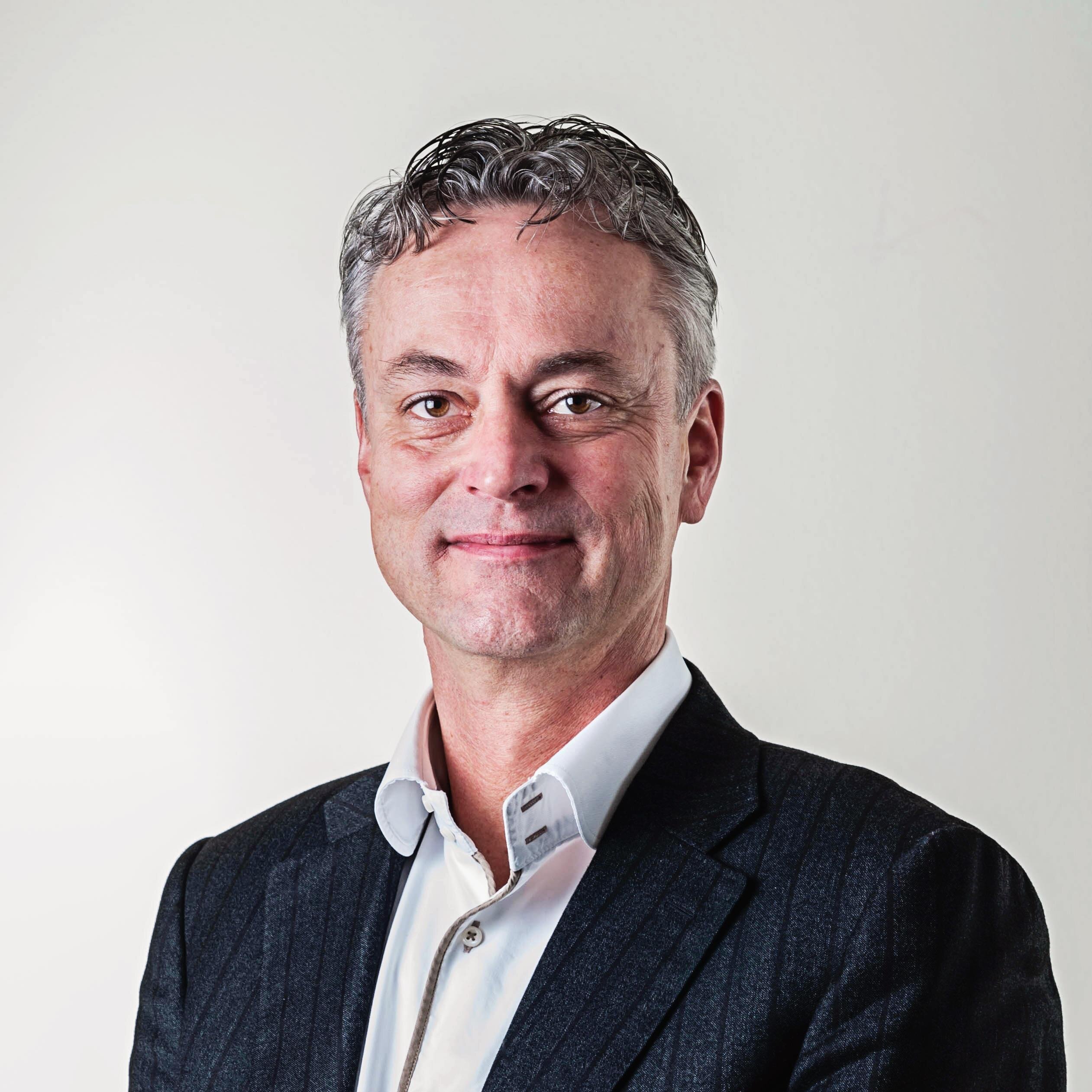 Notaris, gecertificeerd EPN Estateplanner, juridisch advies, ondernemings-, onroerend goed en familierecht, bedrijfsoverdracht, notarieel belastingrecht, humor