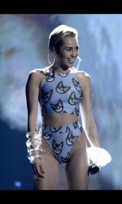 die_bio's profile picture. free follow.