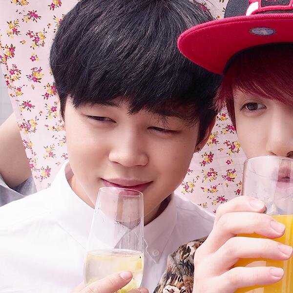 บอทใหม่กำเนิดโดยการโยนแอค [29/01/2014] ชายน้อยปาร์คจีมิน  เรียลสุดที่รัก; @BTS_twt คาดว่าจะร้างสักพัก