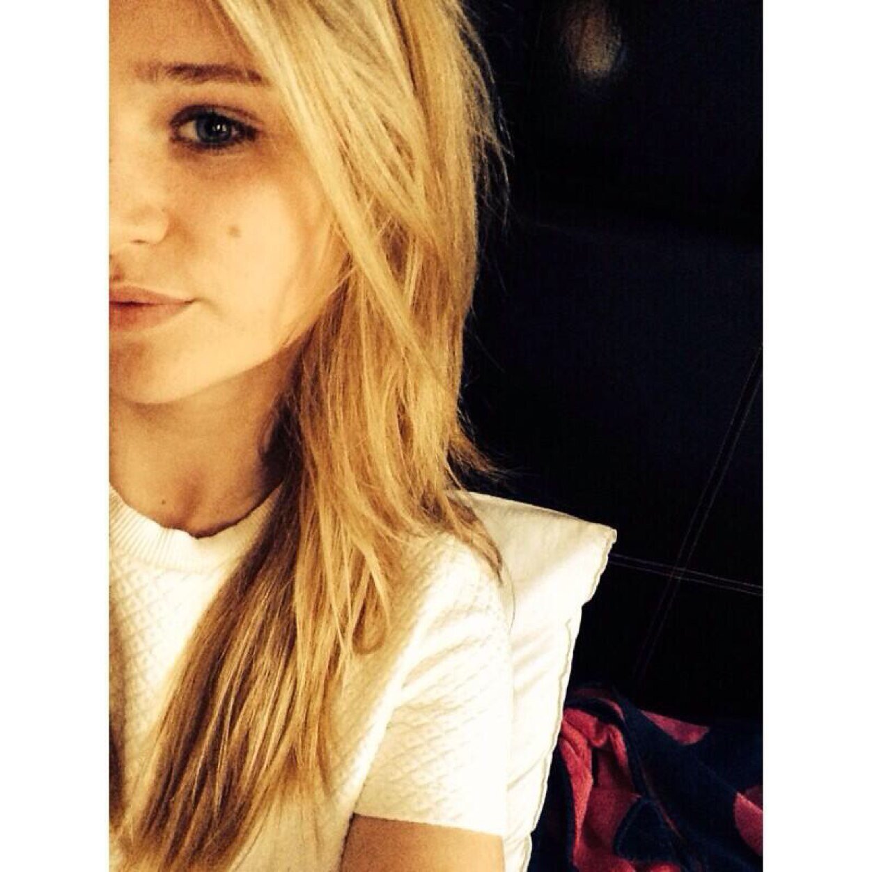 Dm us selfies of you and who ever gets the most favorites wins