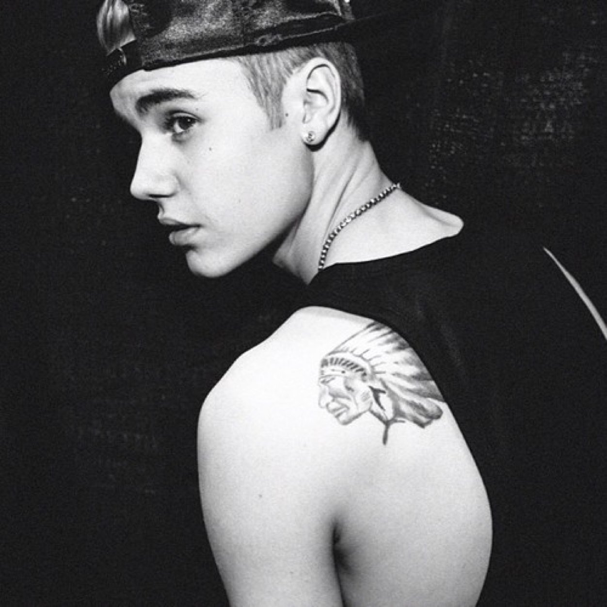 @justinbieber : Please FOLLOW ME Justin.I'm trying so hard to get a follow from you . I'll be so grateful if you follow me.I hope you 'll follow me justin#love