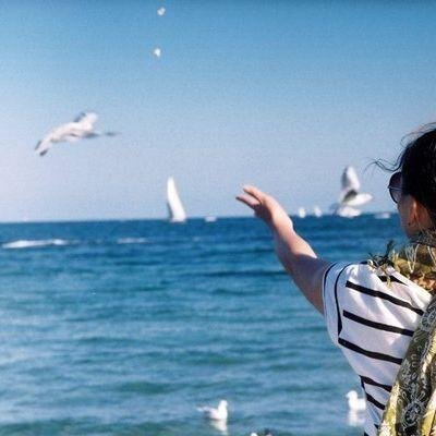 Здравствуйте все. Стараюсь мыслить легко. Нравится говорить с людьми. Раскрепощенная как человек.