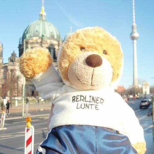 Lunti Lunte. Bear, Berliner, lounger. Tales of Berlin's greatest bear coming soon. Launch Nov 15, 2013. Follow to stay tuned.