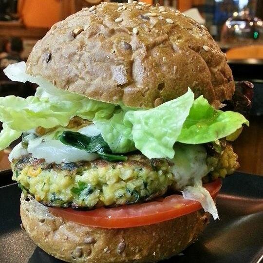 Ideal para salir a picar algo por Miriam Blasco, Alicante. Somos especialistas en croquetas caseras, empanadillas, mini hamburguesas.
http://t.co/UsBZKQA3rV