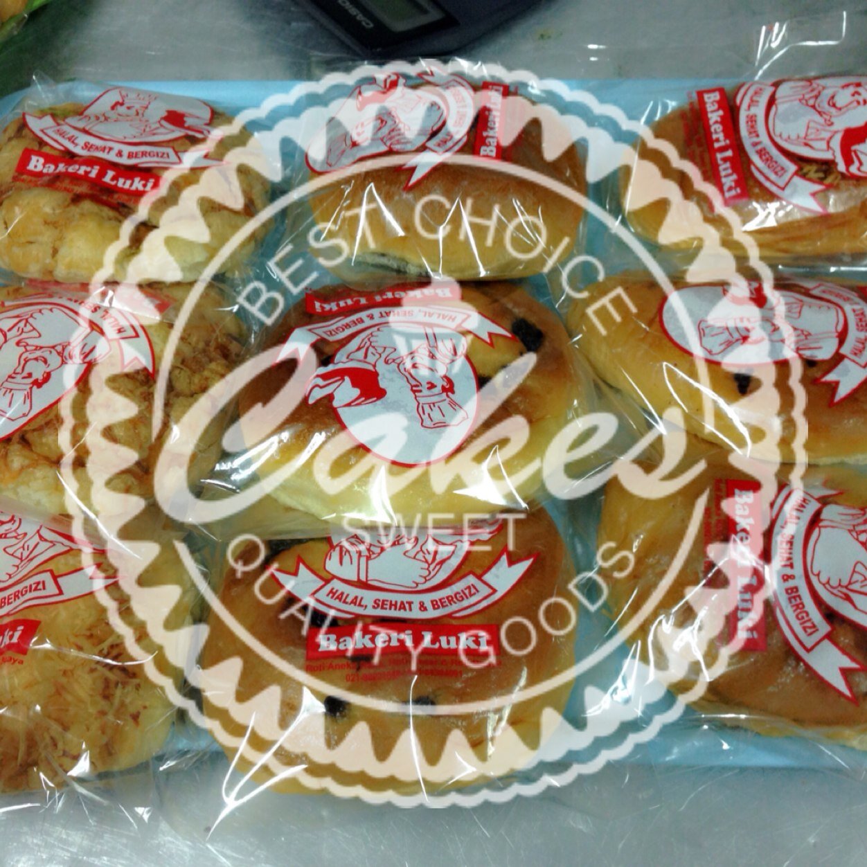 Toko roti yg sudah ada sejak belasan tahun. Mempertahankan cita rasa asli dengan resep turun temurun