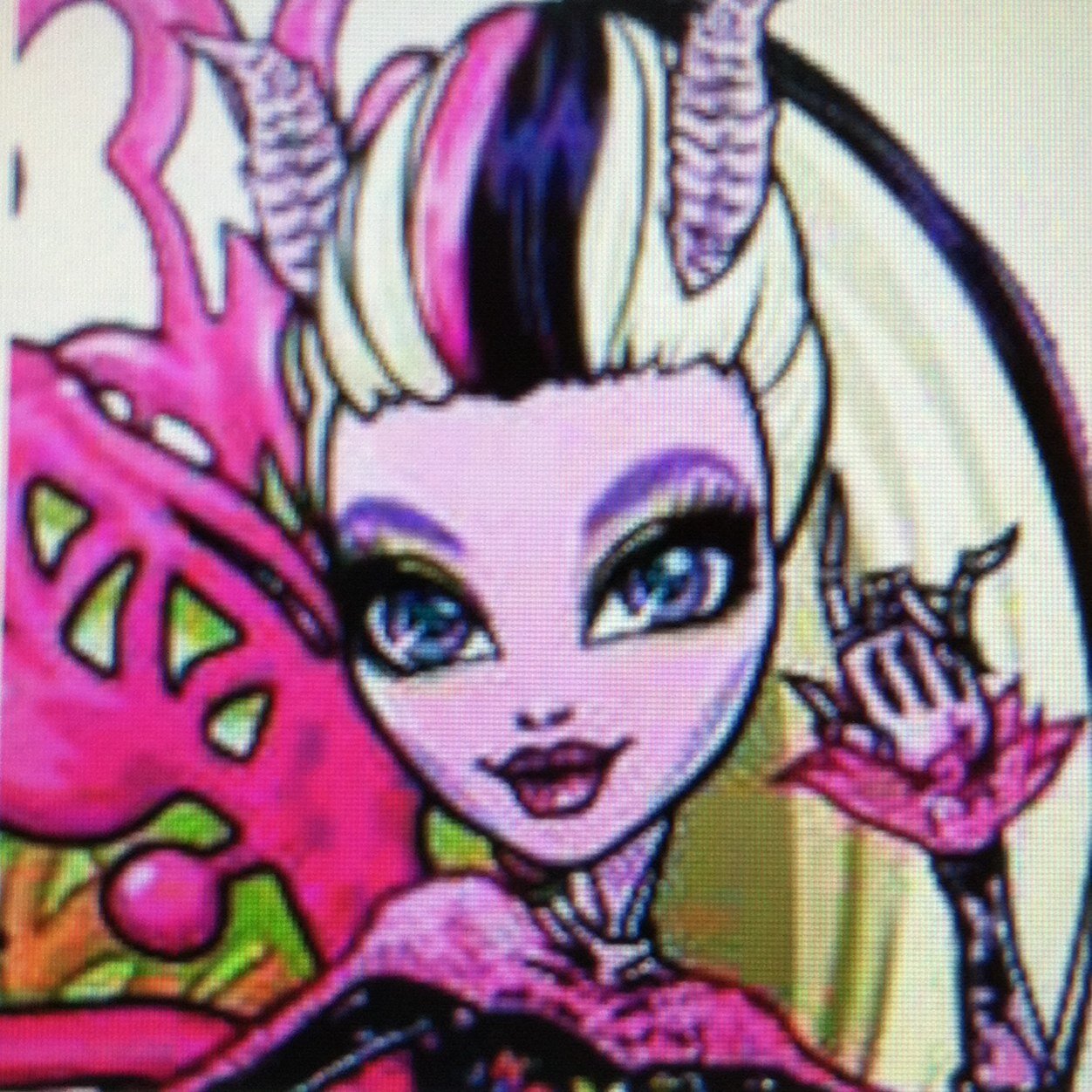 BonitaFemur's profile picture. hi! im Bonita new student to MH! daughter of a Skeleton & a Moth #SkeletonMoth Gff @TheEveaTrotter #Single