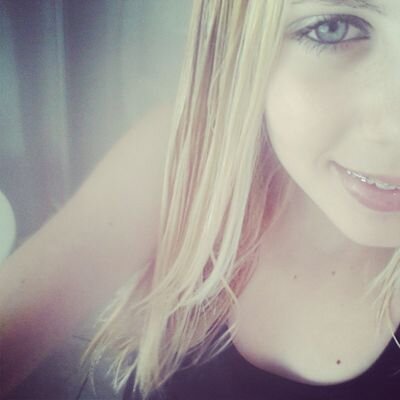 Meisje/12/Ajax♡/LOVE	HARDSTYLE♡♡