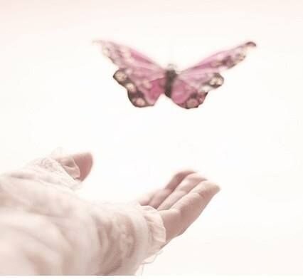 Dreams die if  dies the dreamer ♧
