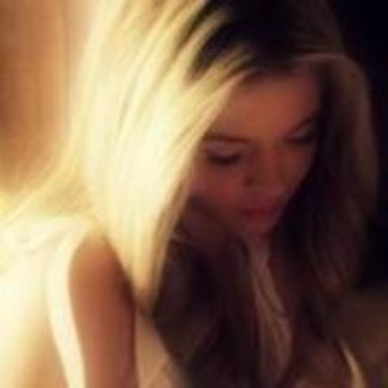 BrokenLilHybrid's profile picture. I'm Broken..Somone who can't be Fixed. I may be Sired to Klaus...But I'll always be a slave to the Moon. |Hybrid|Single| •H:Off• #Stubborn Anywhere