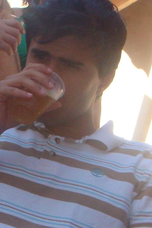 victorguidoni's profile picture. Brasileiro, conservador, são paulino.
Interesses: Politica,futebol, tecnologia e finanças.