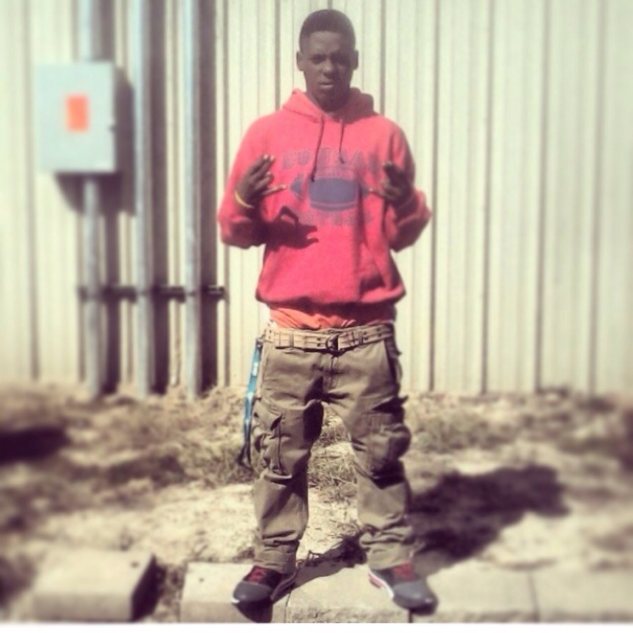 I'm Tru To My Squad So Respect That Or Gunz Get To Clappin !!!
