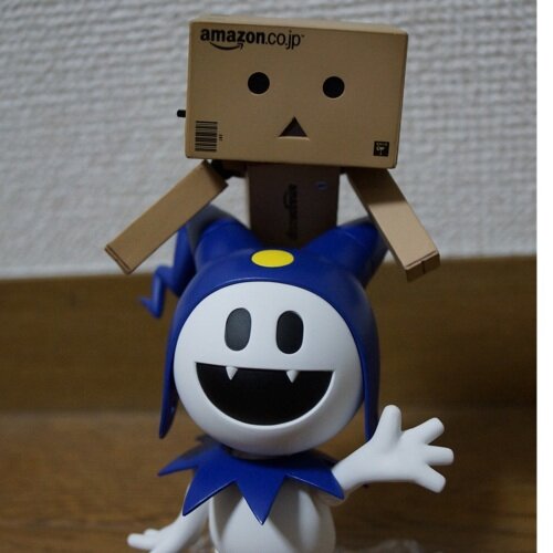 FuzzBit_'s profile picture. 主にHounds用のアカウントです
CoopはSMGでマラソンランナー(釣りが巧いとは言っていない)
PVPは近接戦で回線ラグとの戦いに明け暮れるけど別に巧くはないような腕前です
偵察＝SMG+スナイパー
援護＝アサルト＋グレネード
で最近は1−2Cランニングに明け暮れてますので気が向いたら遊んでやってください。