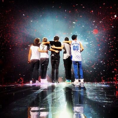 XX_1DFANS_XX's profile picture. 2 Directioners - Sara and Anisah. Just here to tweet about our idols. Follow for Follow