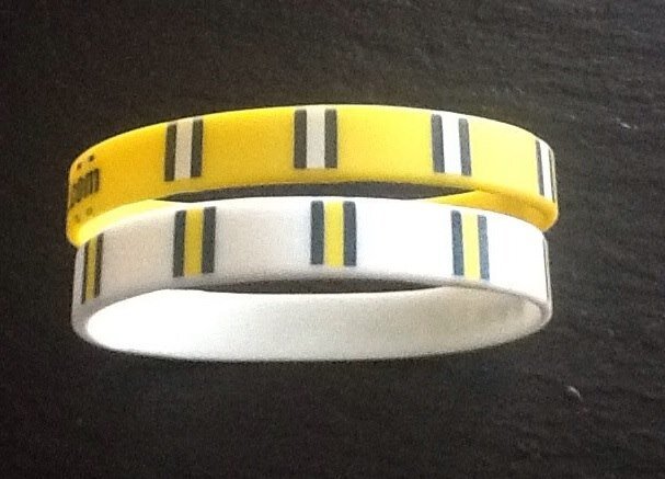 Leeds Golf Society @lufcgolfers selling #lufc wristbands 
By purchasing a wristband you are Supporting the @leedsunitedlfc  
BUY TODAY http://t.co/ln6M118PaQ