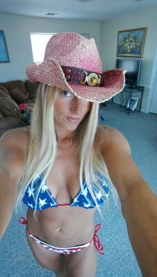 violhpy's profile picture. Be happy not because everything is good but because you can see the good in everything ☯