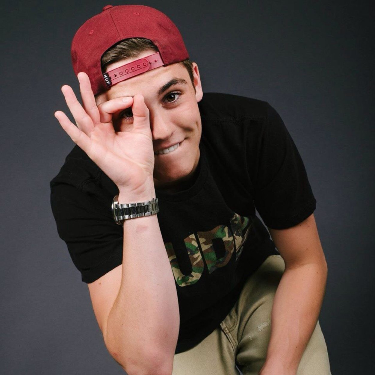 Free follow from sammysgrin. Please follow @sammysgrin.