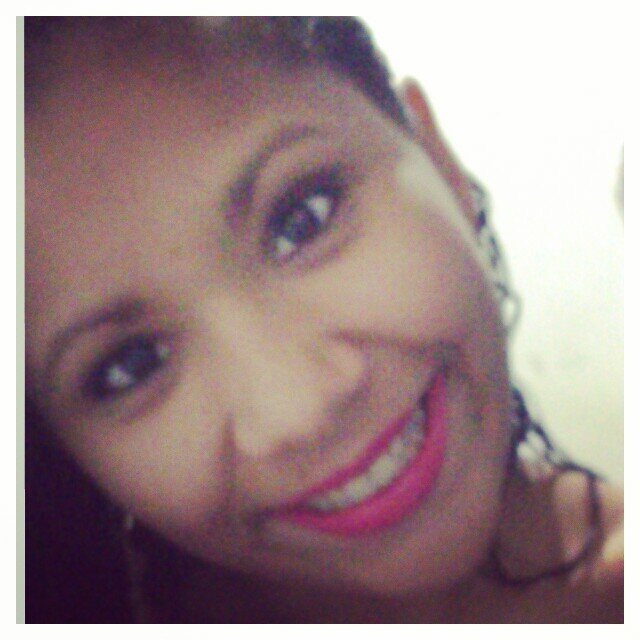 Ariana, Ciumenta , mandona, amorosa, simpática, Sorridente, forrozeira , adoro dançaar, FLAMENGUISTA 3 '