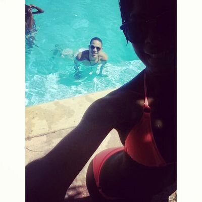 Amistosa,chistosa,  y se le agradeceria no juzgarme sin antes conocerme;;)♥ Diiosito sobre todas , Soy el sueño que nunca tendrás por falta de imaginación.